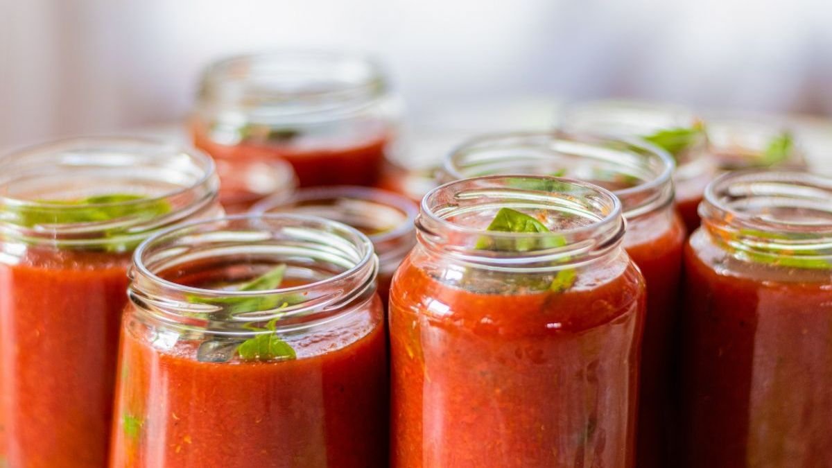 Side Effects of Store-Bought Tomato Sauce: